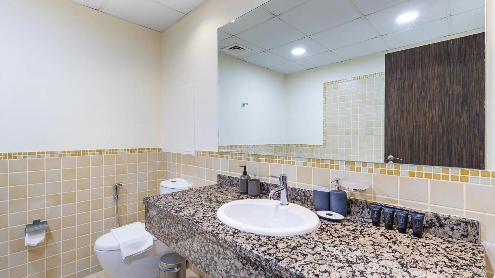 5 Star Luxury Sea View Apartment Dubai