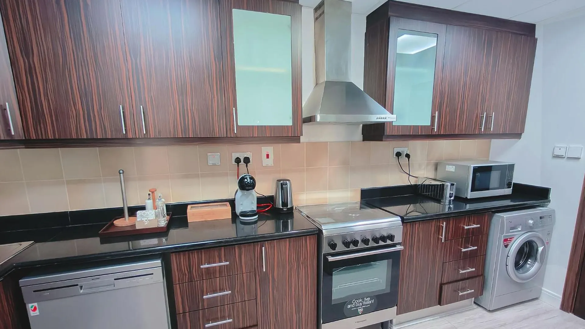 5 Star Luxury Sea View Apartment Dubai