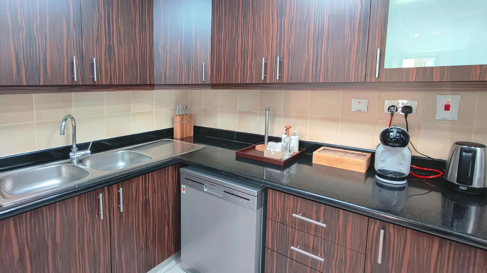 5 Star Luxury Sea View Apartment Dubai